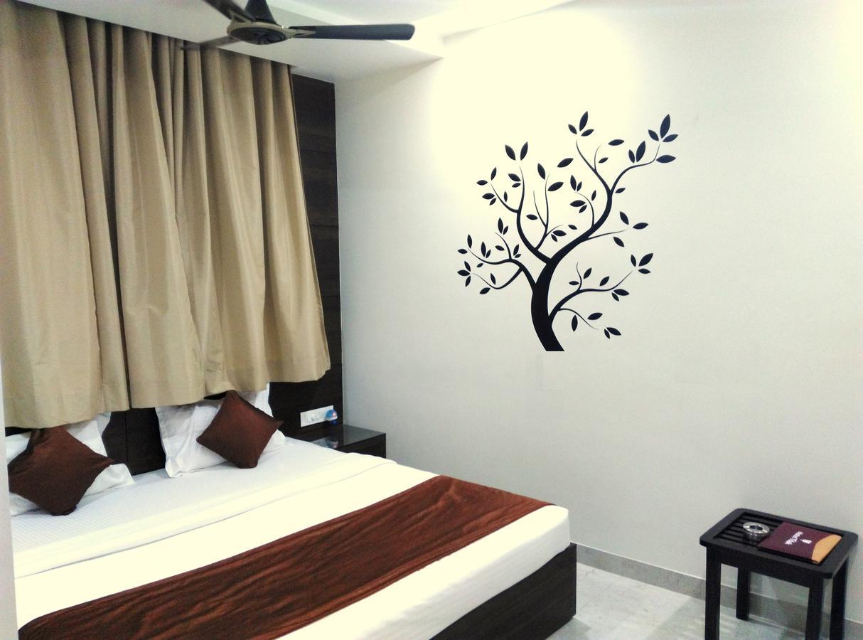 Hotel Tilak Bhopal Exterior foto