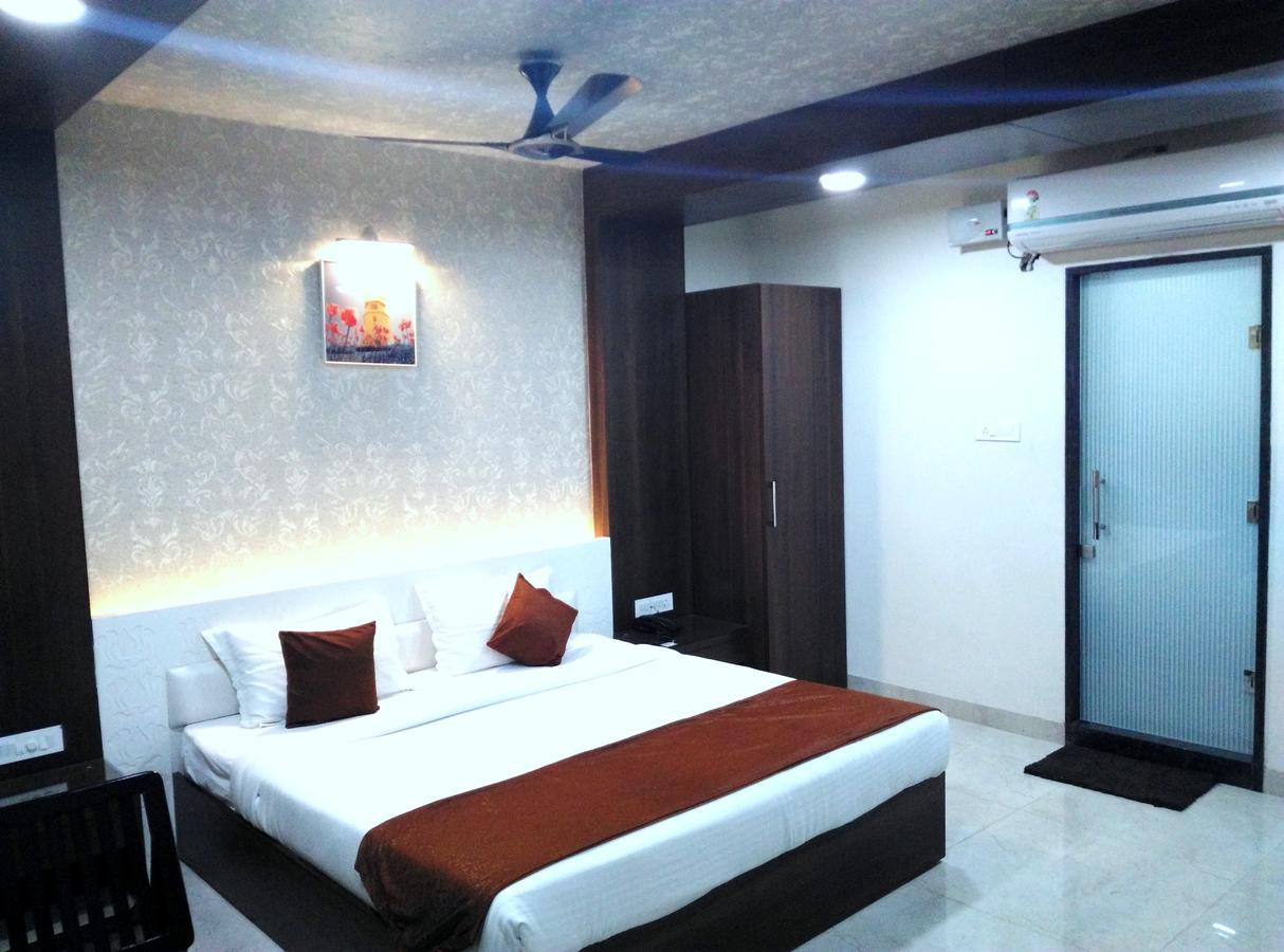 Hotel Tilak Bhopal Exterior foto